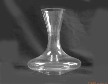 晶莹剔透，温润生活——玻璃水壶的日用之美